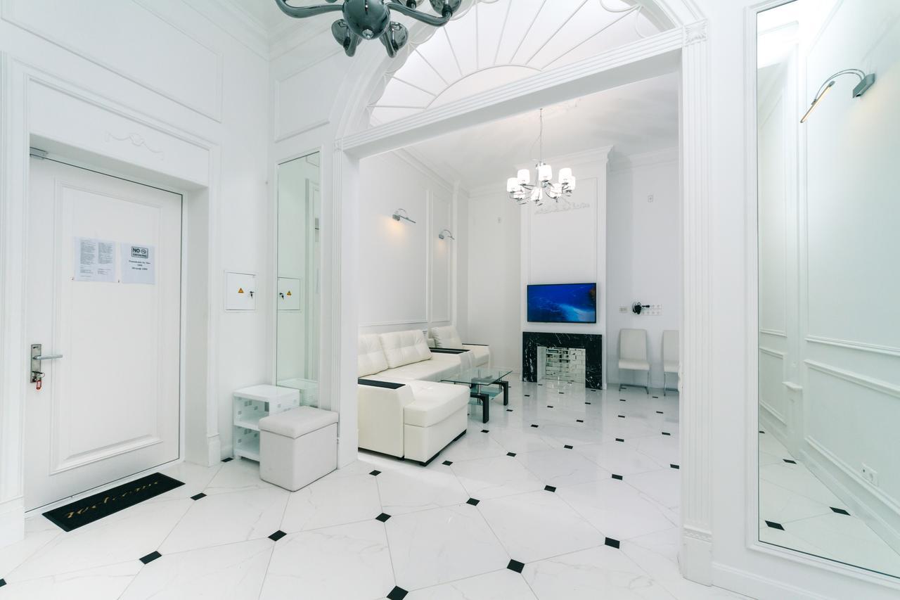 Vip Apartment Near Kreschatyk, 31А Pushkinska Street Kiev Eksteriør bilde